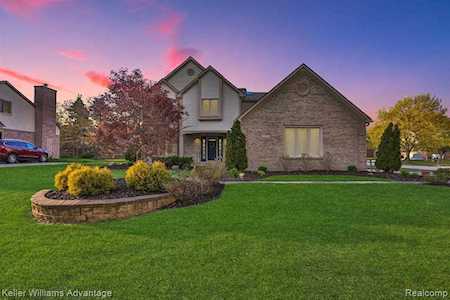 45750 W Trillium Plymouth Twp, MI 48170