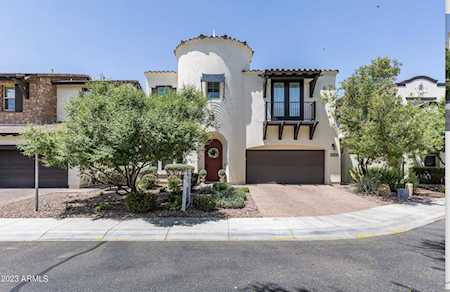 4608 N 33rd Place Phoenix, AZ 85018