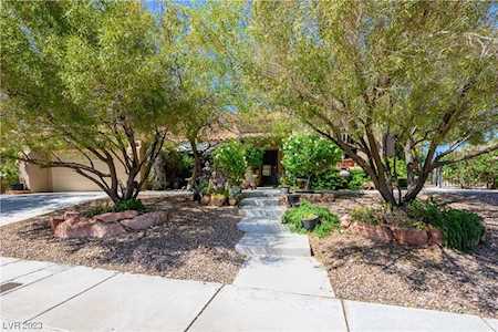 9800 Rosamond Dr Las Vegas, NV 89134