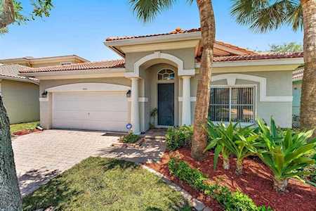 9095 Silver Glen Way Lake Worth, FL 33467