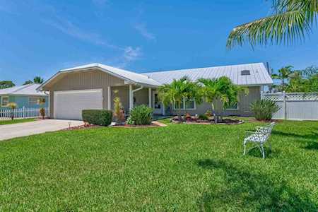 6483 SE Lockerby Place Hobe Sound, FL 33455