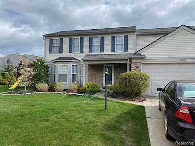 43301 Silverwood Dr Canton Twp, MI 48188