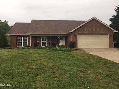 4127 Light Pink Rd Louisville, TN 37777