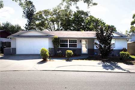8900 Windsong Ln Port Richey, FL 34668