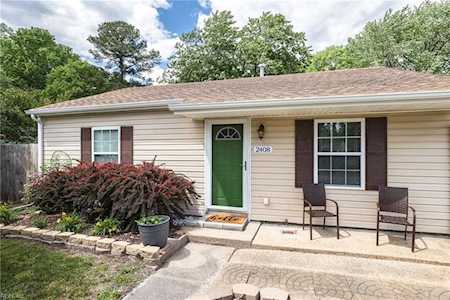 2408 Sunset Dr Chesapeake, VA 23323