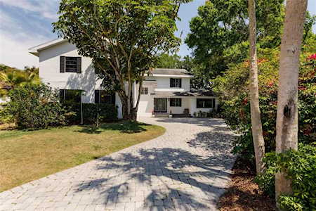 4911 W Bay Way PLACE Tampa, FL 33629