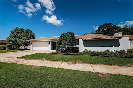 9424 Laura Anne Dr Seminole, FL 33776