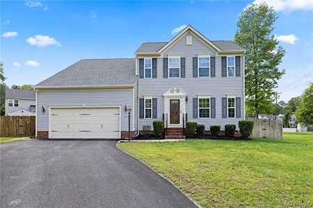 10012 Ethens Castle Dr Chester, VA 23831