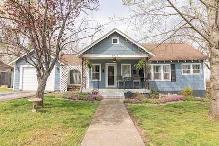 201 Moncrief Ave Goodlettsville, TN 37072