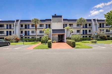 4278 Deste Court #104 Lake Worth, FL 33467