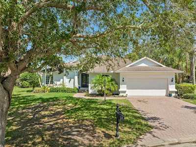 290 SW Champagne Ct Vero Beach, FL 32968