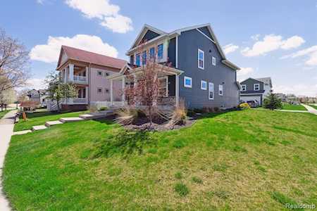1776 Town Commons Dr Howell, MI 48855