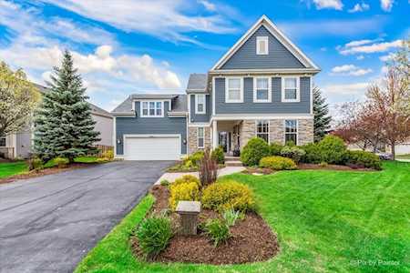 9667 Sheldon Rd Huntley, IL 60142