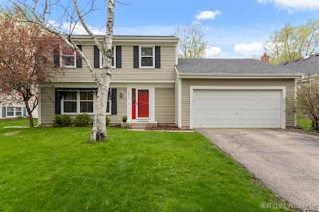 1973 Templar Dr Naperville, IL 60565