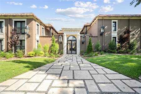 5904 Sandhurst Lane #148 Dallas, TX 75206