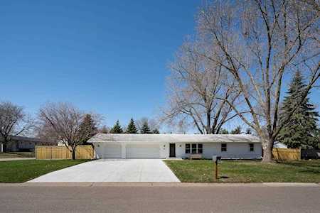 596 10th Avenue SW New Brighton, MN 55112