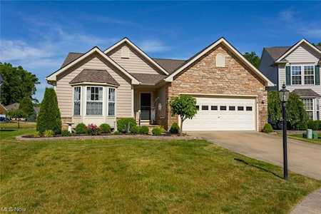 614 Canter Ct Avon Lake, OH 44012