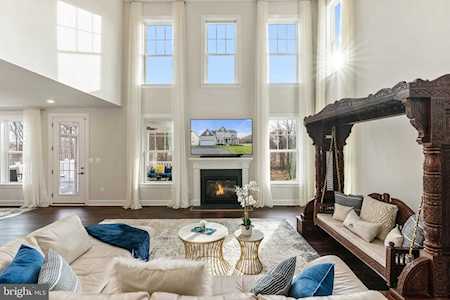 23409 Lacebark Elm Ln Aldie, VA 20105
