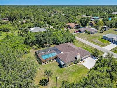 611 Calvin Ave Lehigh Acres, FL 33972