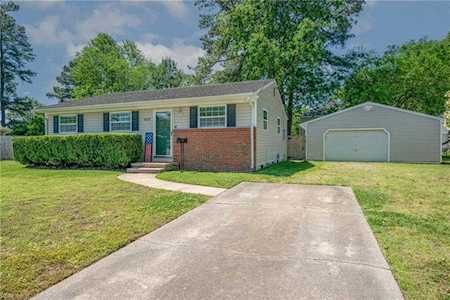 1302 Jackie Dr Chesapeake, VA 23324