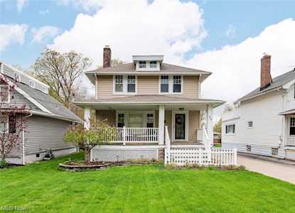 496 Forestview Rd Bay Village, OH 44140