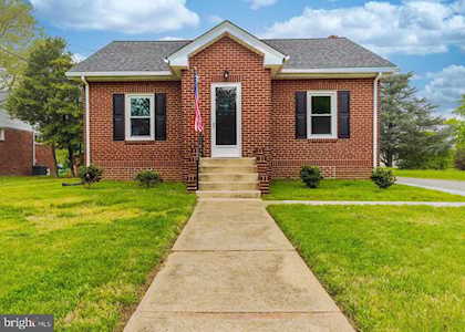 263 Swedesboro Rd Gibbstown, NJ 08027