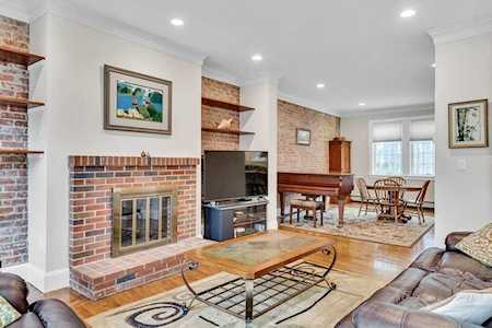 1739 Commonwealth Ave Boston, MA 02135