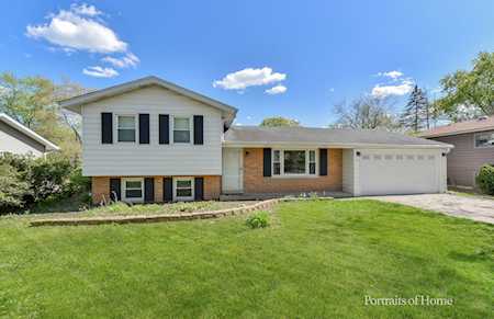 22W511 Burr Oak Dr Glen Ellyn, IL 60137