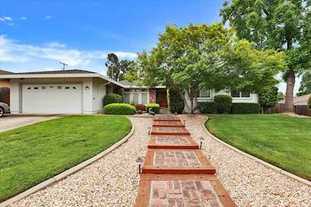8242 Treecrest Avenue Fair Oaks, CA 95628