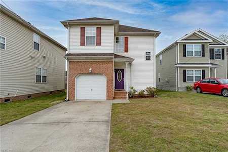 1413 Riddick St Chesapeake, VA 23321