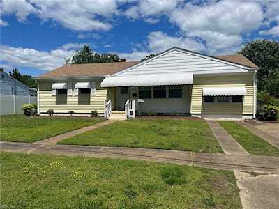 1428 Sunset Dr Norfolk, VA 23503