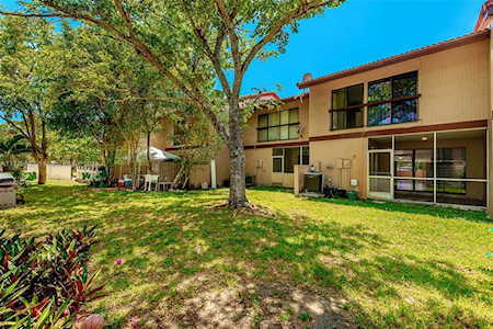 4716 N Sheridan St #4 Hollywood, FL 33021