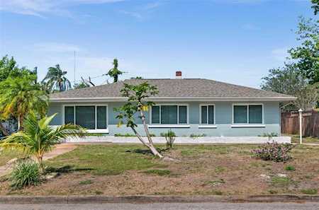 1306 30th St W Bradenton, FL 34205