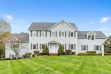 586 Osgood Street North Andover, MA 01845