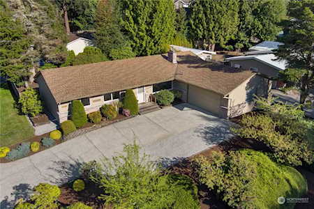 2304 144th Ave SE Bellevue, WA 98007