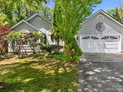 462 Old Haw Creek Rd Asheville, NC 28805