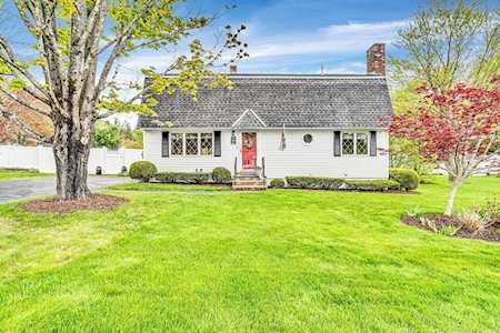 37 Tucker Ave Marlborough, MA 01752