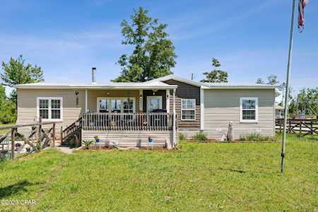 6011 Jaycee Dr Youngstown, FL 32466