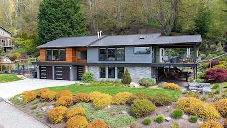 3808 202nd Place SE Sammamish, WA 98075