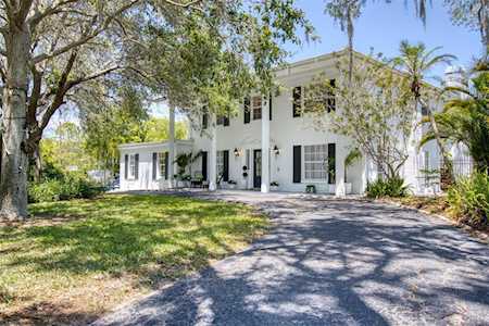 13 Eagle Ln Palm Harbor, FL 34683