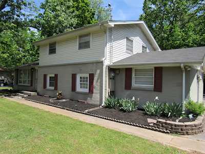 1110 Elliott Dr Murfreesboro, TN 37129