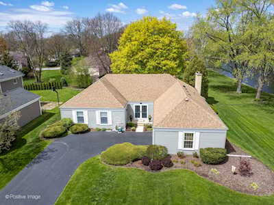 1510 Creekside Dr Wheaton, IL 60189