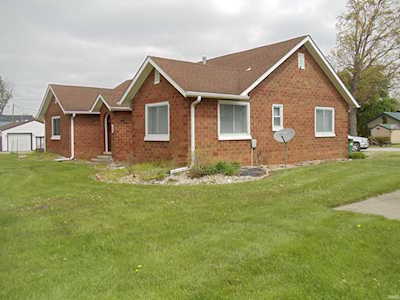 6062 N butterfield loop Circle Monon, IN 47959