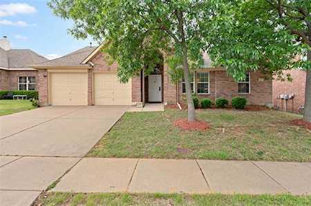 2808 Pinto Drive Denton, TX 76210