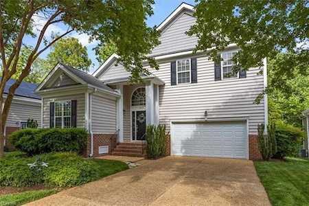 5273 Queen Bishop Ln Williamsburg, VA 23185