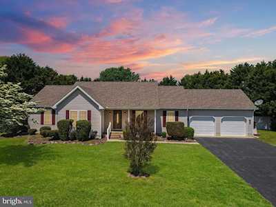 21 John Andrews Dr Harrington, DE 19952