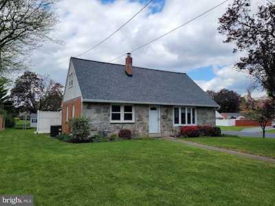 6294 Carpenter St East Petersburg, PA 17520