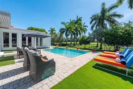 5301 Alton Rd Miami Beach, FL 33140