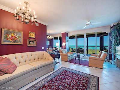 7425 Pelican Bay Blvd #1702 Naples, FL 34108