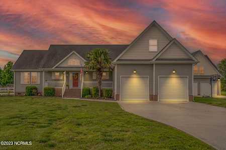105 Chickadee Street Moyock, NC 27958